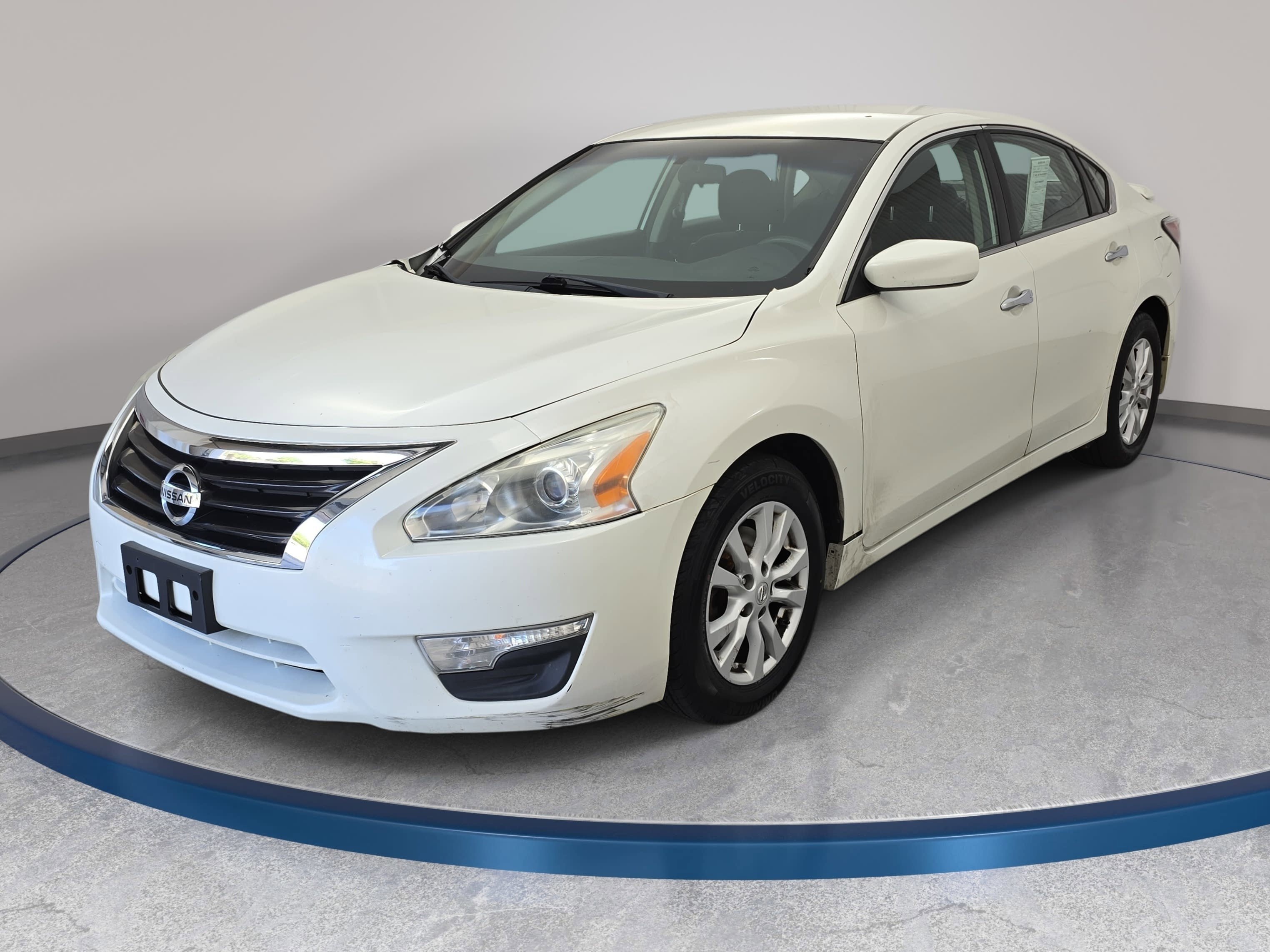 Used 2014 Nissan Altima 2.5 S w/ Sport Value Package