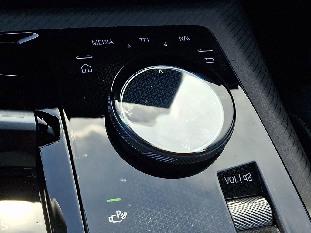 Used 2026 BMW X3 xDrive30 w/ Convenience Package image 23