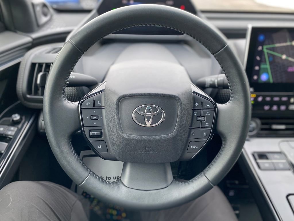 Used 2023 Toyota bZ4X Limited image 28