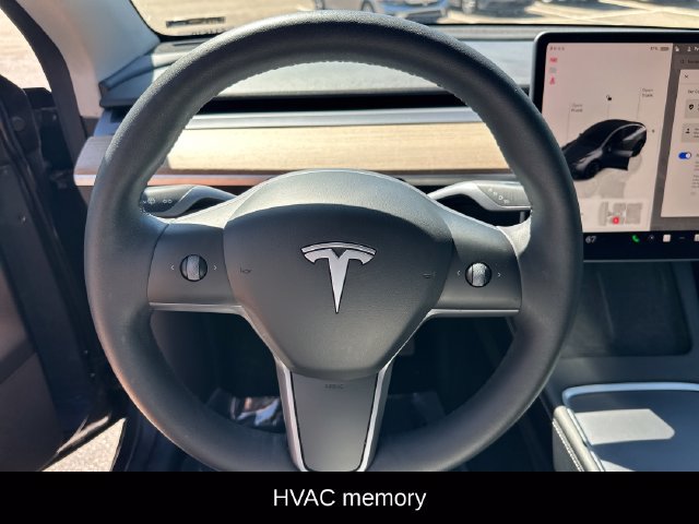 Used 2022 Tesla Model Y Long Range AWD/4WD image 6