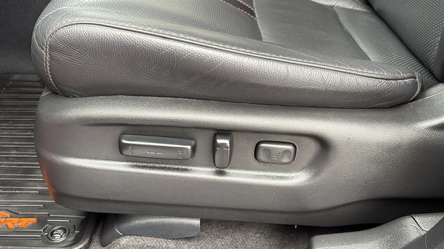 Used 2025 Honda Passport TrailSport image 12