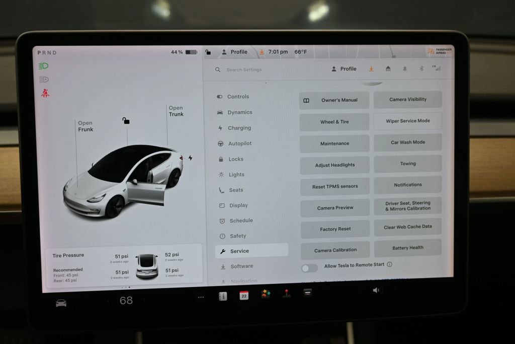 Used 2020 Tesla Model 3 Standard Range RWD image 28