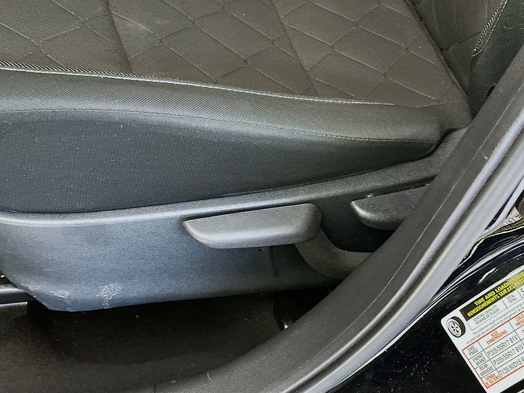 Used 2019 Nissan Kicks SV FWD image 23