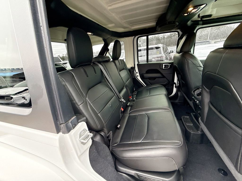 Used 2023 Jeep Wrangler Unlimited Sahara w/ Cold Weather Group image 31