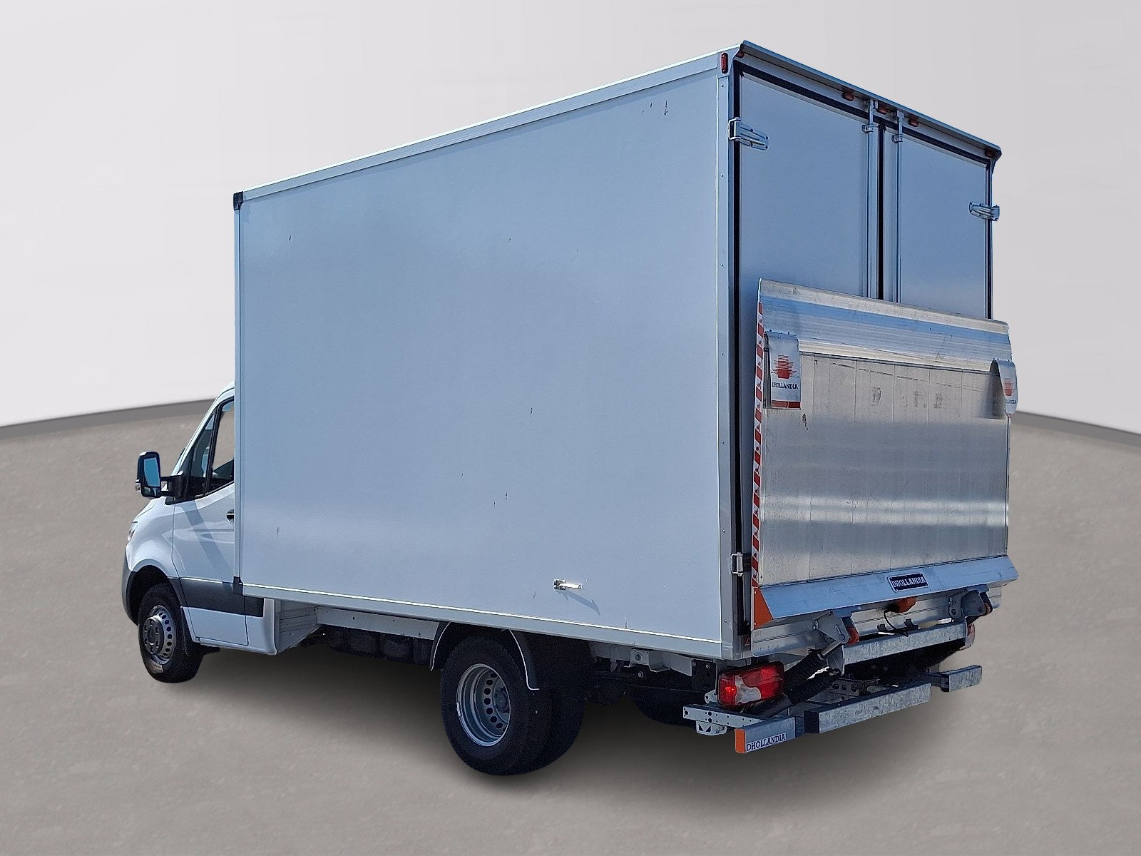 Used 2023 Mercedes-Benz Sprinter 4500 image 6