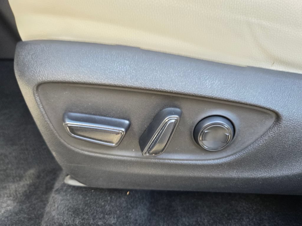Used 2024 Toyota Grand Highlander AWD Hybrid image 15