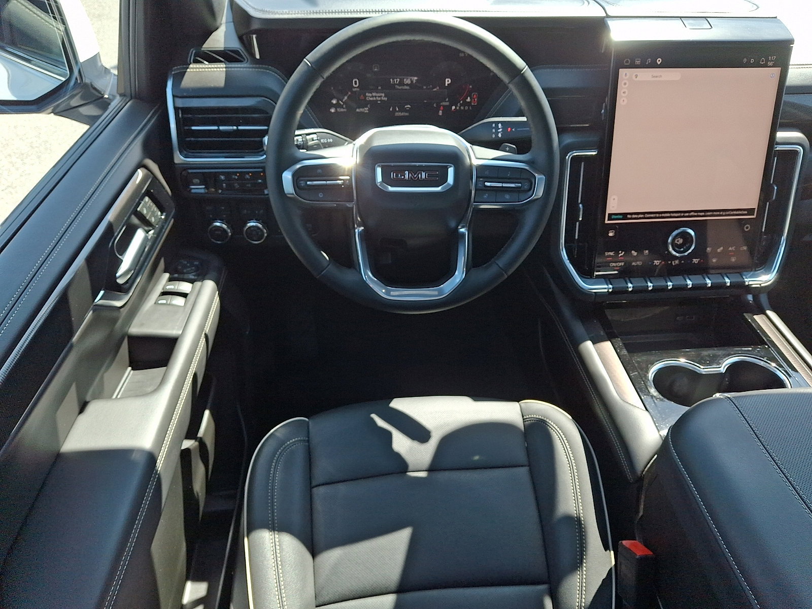 Used 2025 GMC Yukon XL Elevation w/ Elevation Premium Package image 13