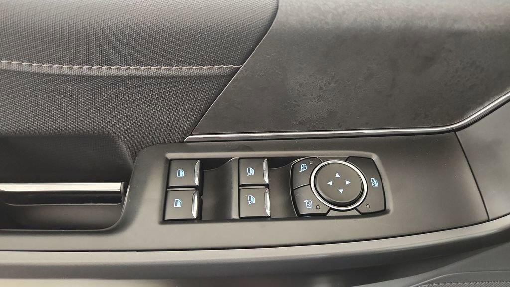 New 2024 Ford F150 XLT w/ Equipment Group 302A MID image 32