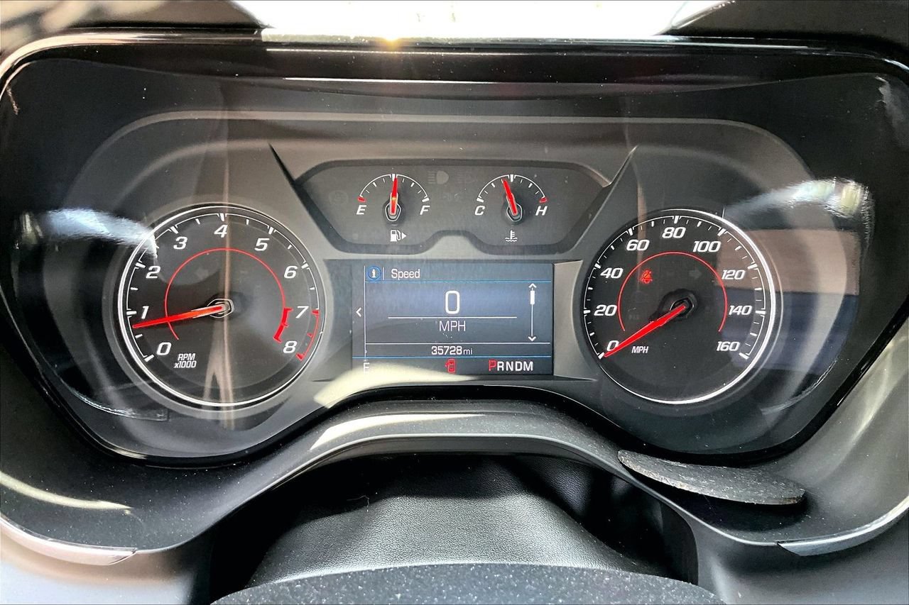 Used 2023 Chevrolet Camaro LT RWD image 11