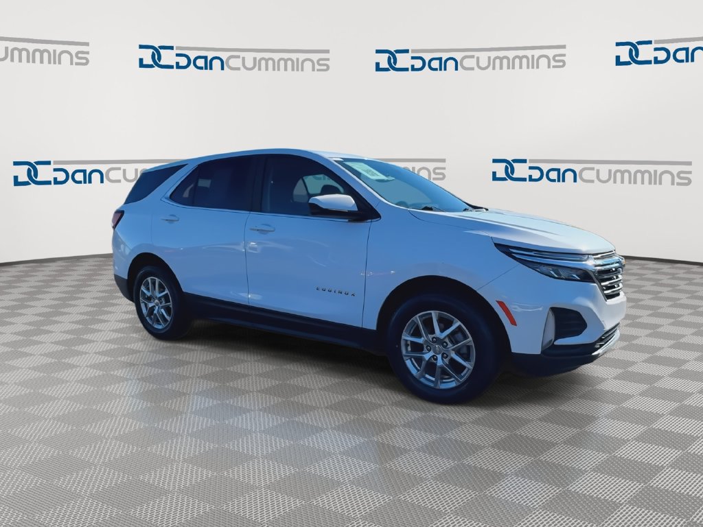 Used 2022 Chevrolet Equinox LT FWD image 2
