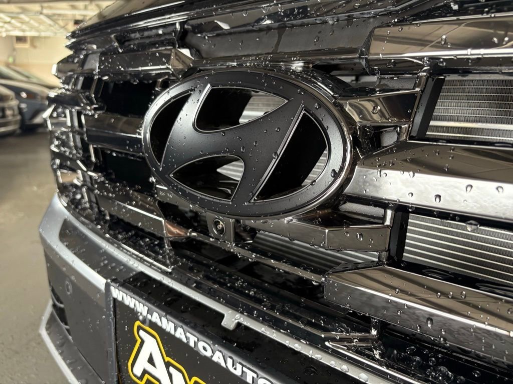 Certified 2025 Hyundai Tucson Limited AWD/4WD image 24