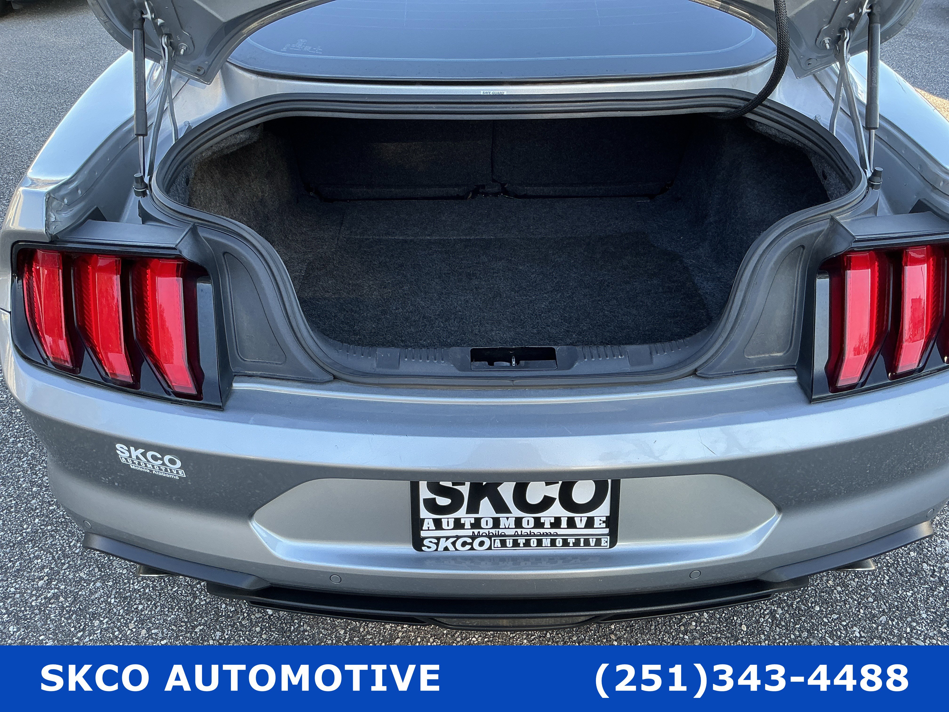 Used 2020 Ford Mustang Premium image 24