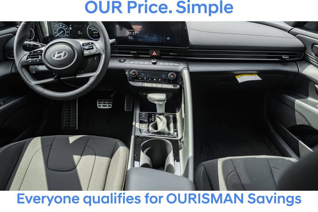 New 2025 Hyundai Elantra SEL image 14