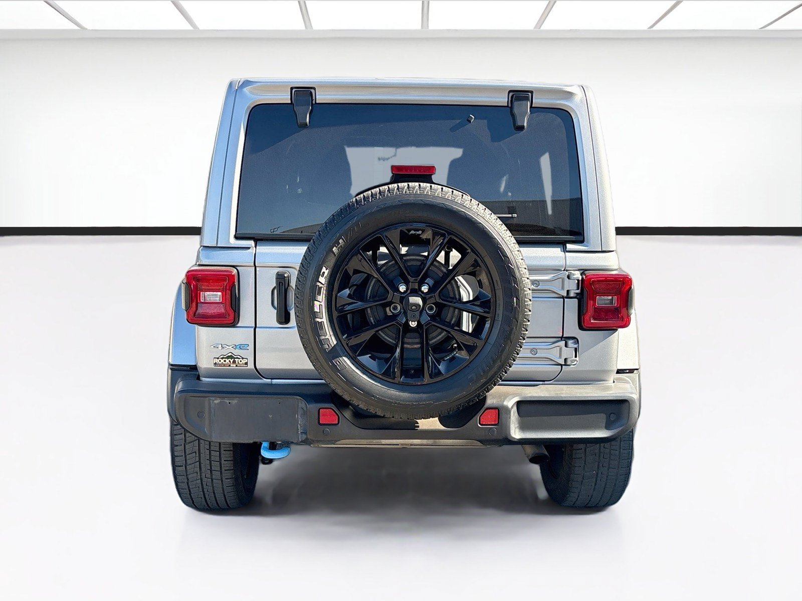 Used 2021 Jeep Wrangler Unlimited Sahara w/ Cold Weather Group AWD/4WD image 5