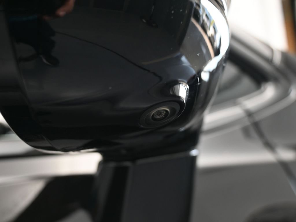 Used 2024 Chrysler Pacifica Limited w/ S Appearance Package image 54