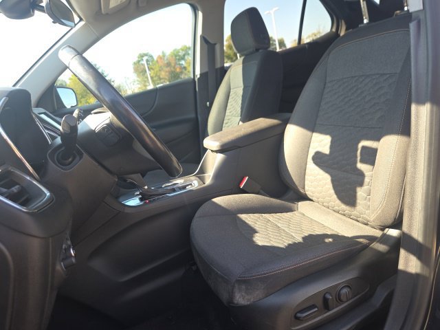 Used 2020 Chevrolet Equinox LT FWD image 26