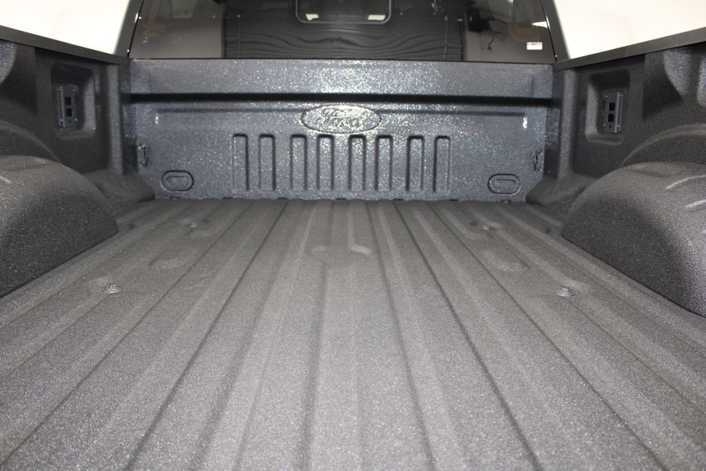 New 2025 Ford F250 XLT w/ Black Appearance Package image 17