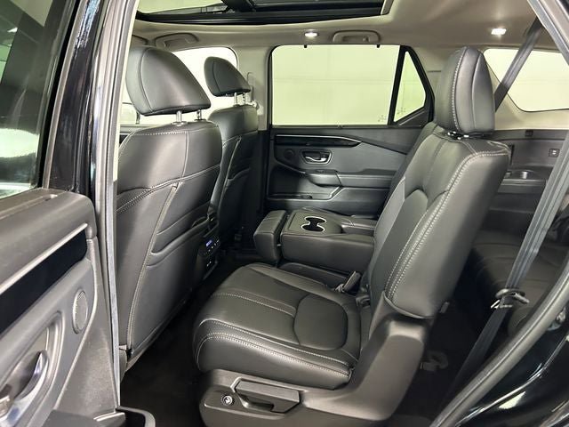 Used 2024 Honda Pilot Touring image 25