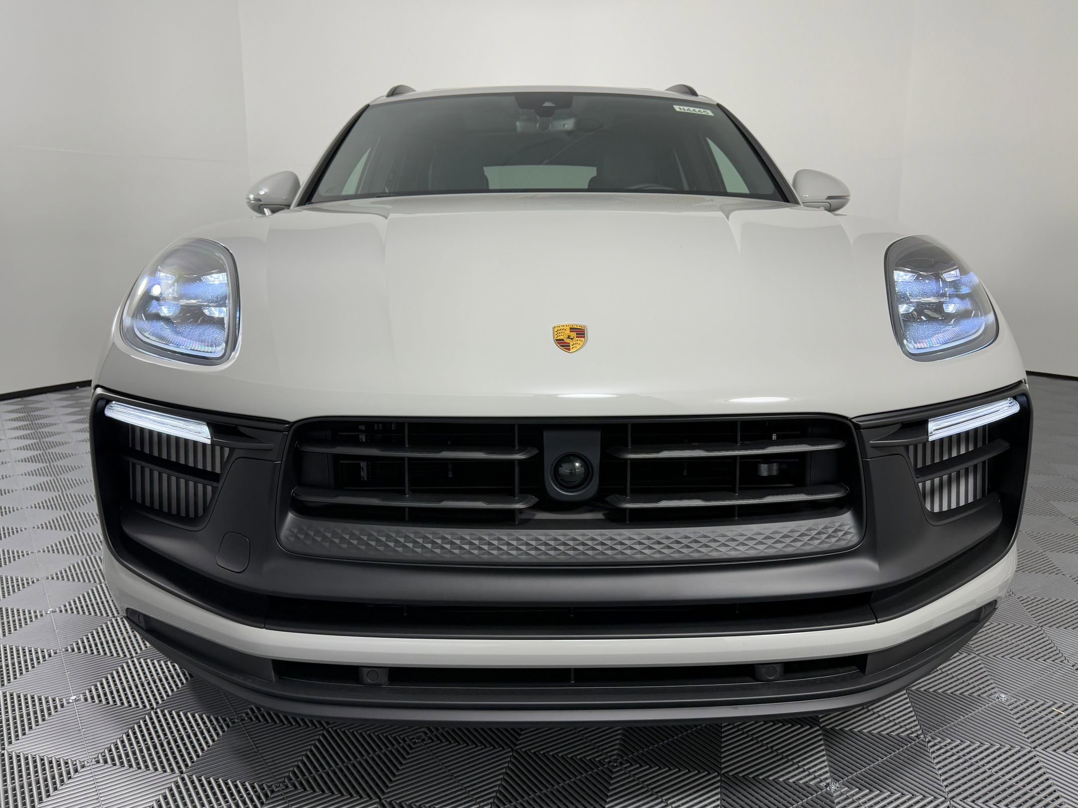 New 2026 Porsche Macan GTS AWD/4WD image 6