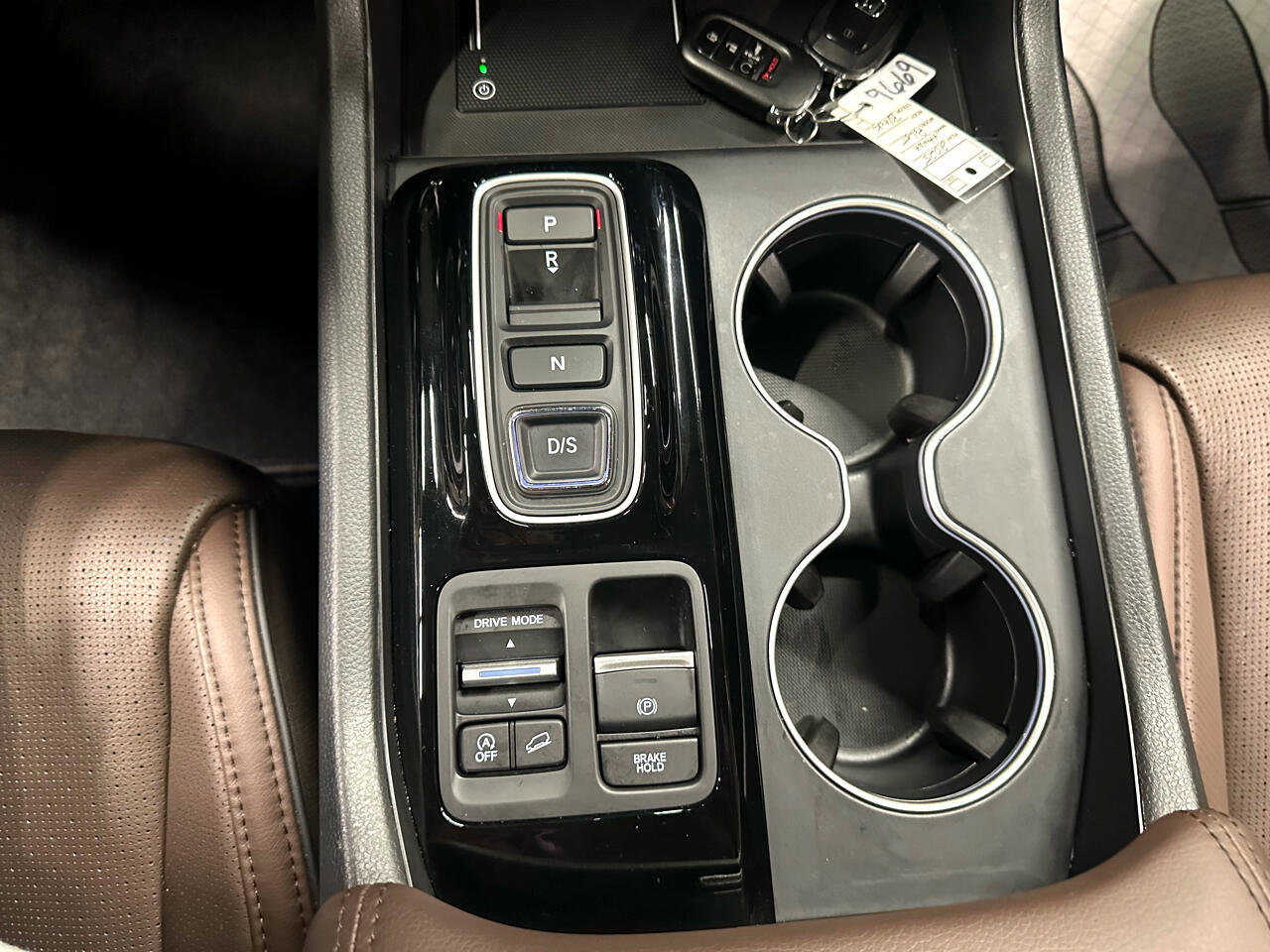 Used 2025 Honda Pilot Elite image 19