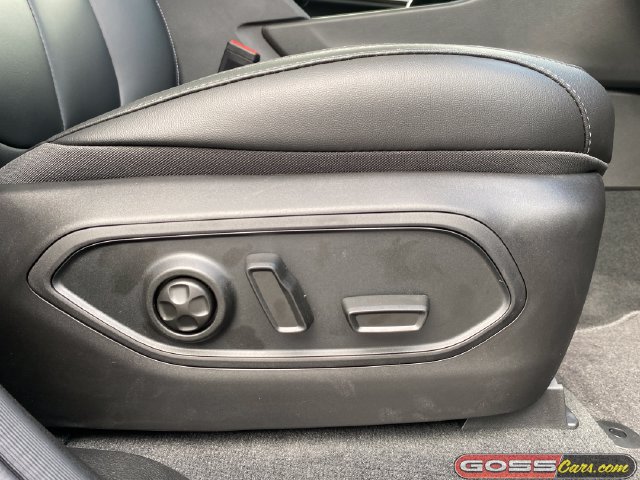 New 2026 Jeep Grand Cherokee Limited w/ Limited Altitude Package AWD/4WD image 7