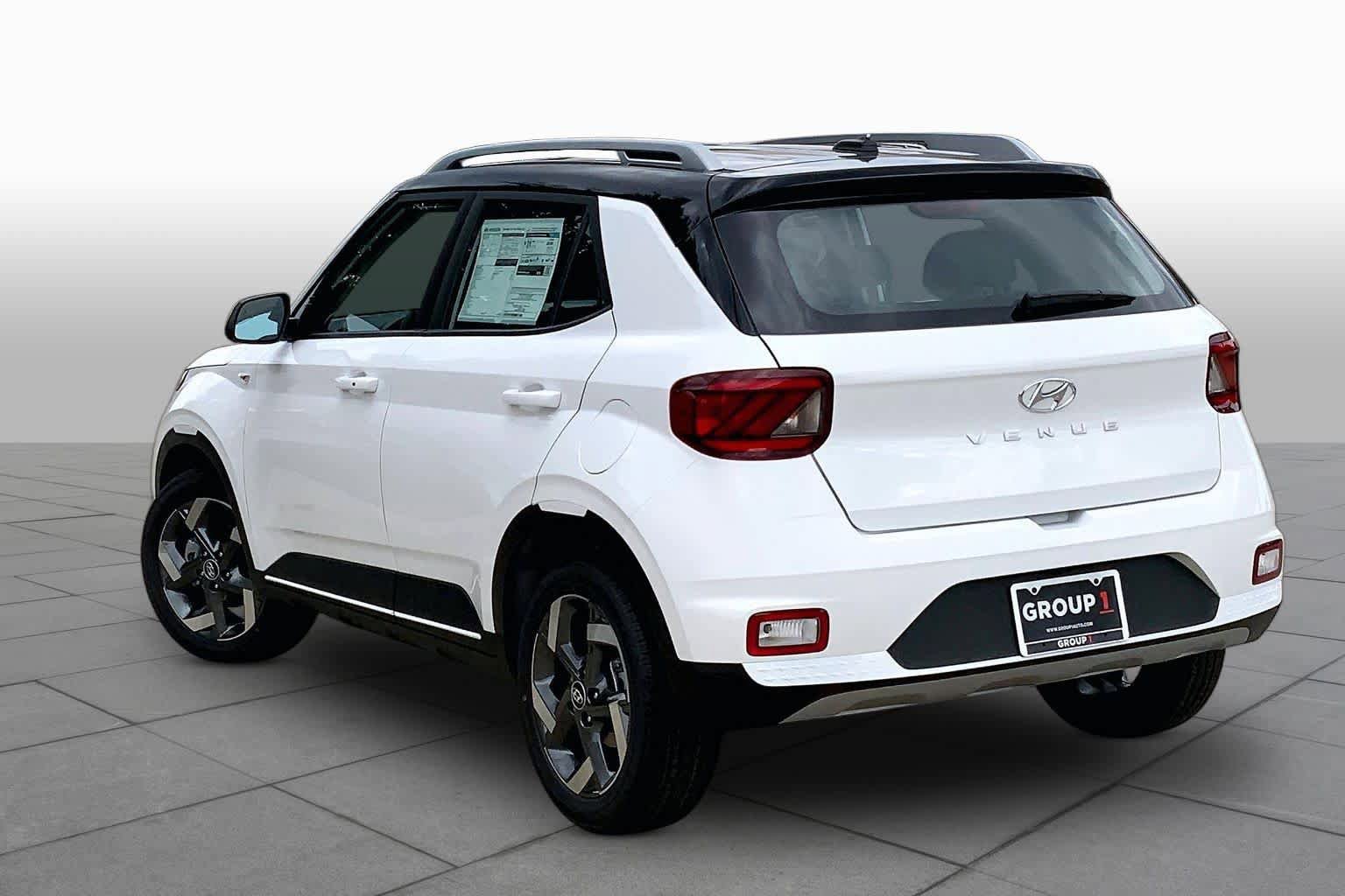 New 2026 Hyundai Venue SEL FWD image 12