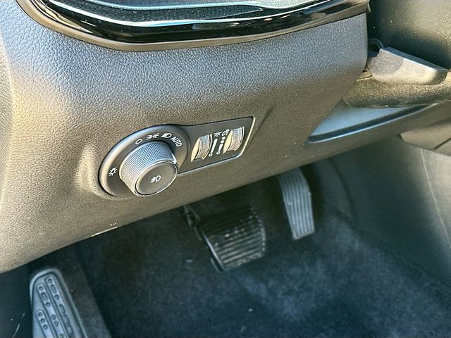 New 2026 Jeep Compass Limited image 11