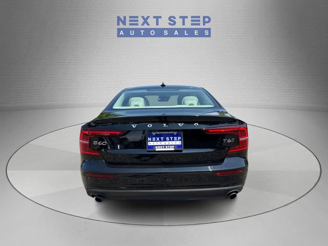 Used 2020 Volvo S60 T6 Momentum w/ Protection Package Premier AWD/4WD image 7