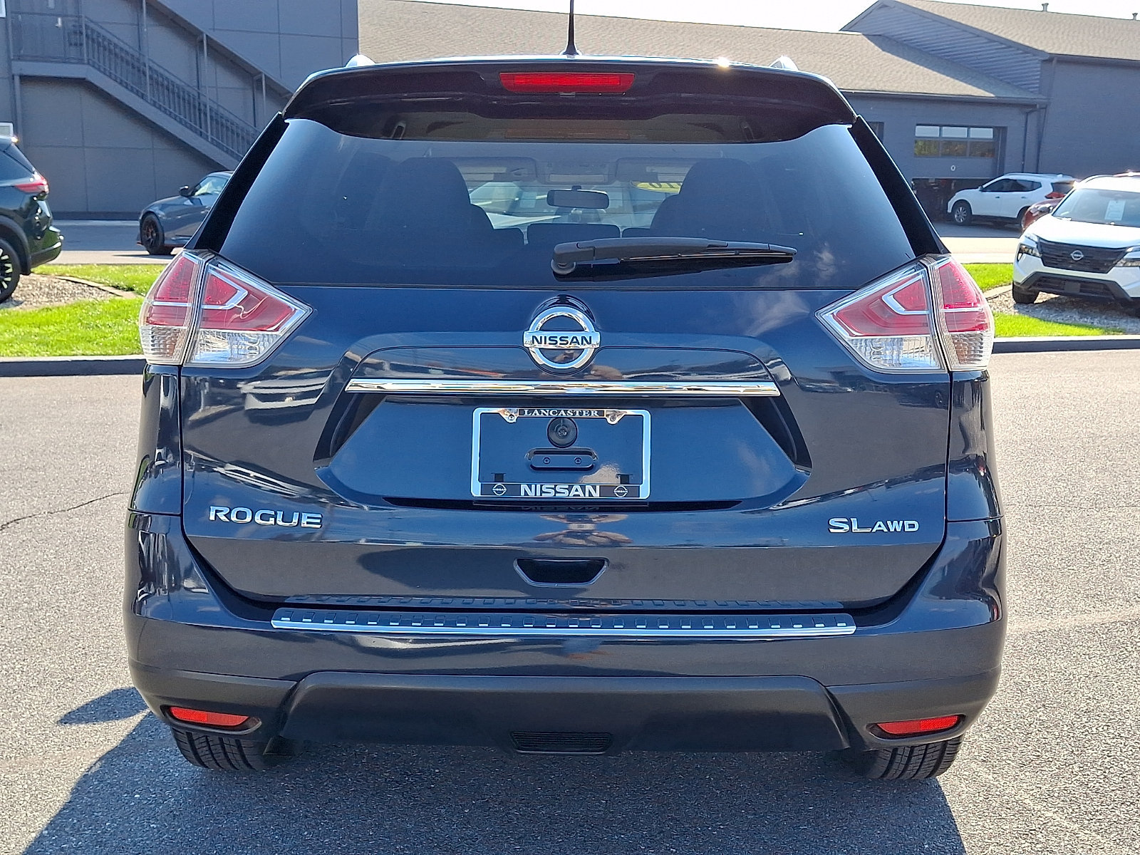 Used 2016 Nissan Rogue SL AWD/4WD image 6