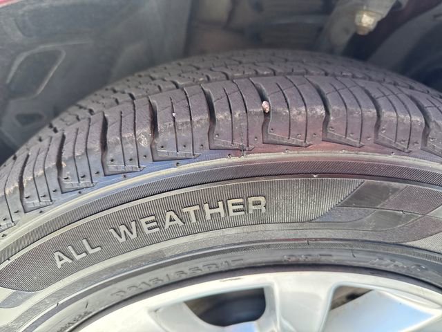 Used 2016 Chrysler 300 Limited w/ Driver Convenience Group image 25