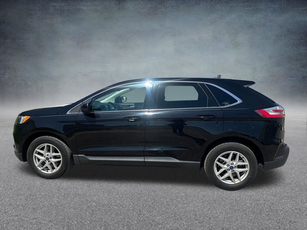 Used 2022 Ford Edge SEL w/ Convenience Package AWD/4WD image 4