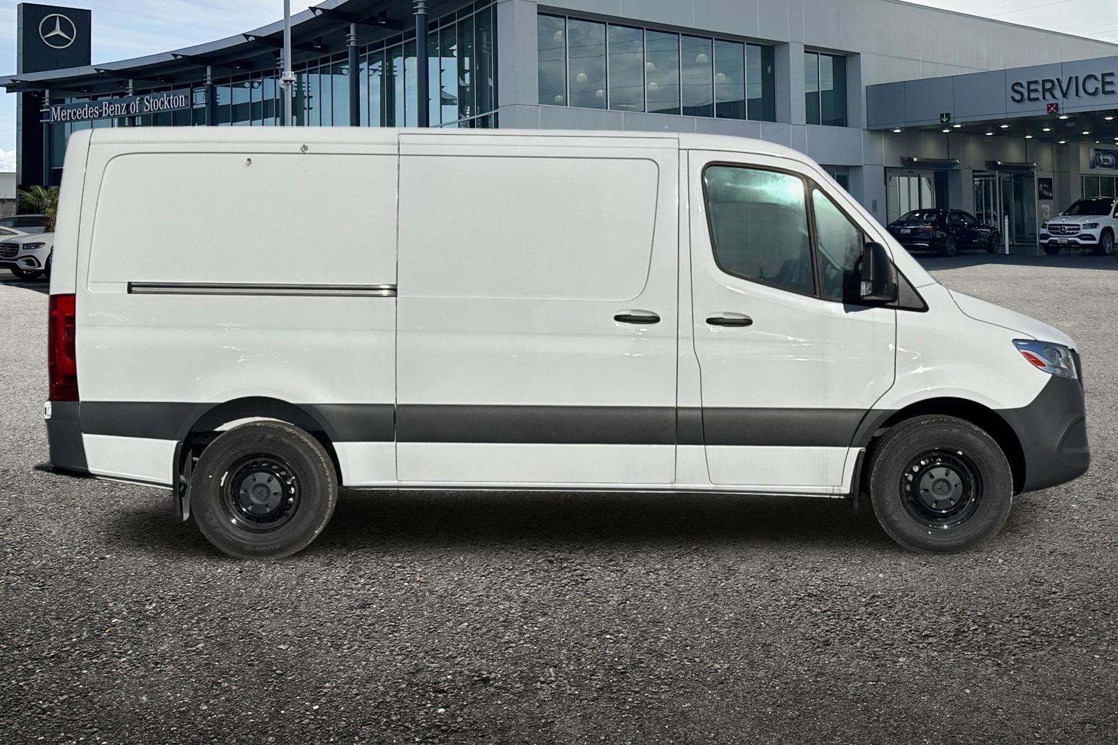 New 2025 Mercedes-Benz Sprinter 2500 image 3