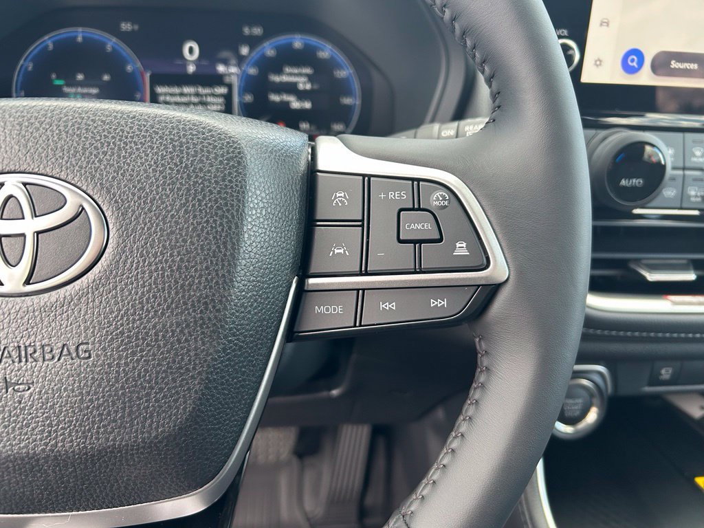 Used 2026 Toyota Grand Highlander AWD image 16