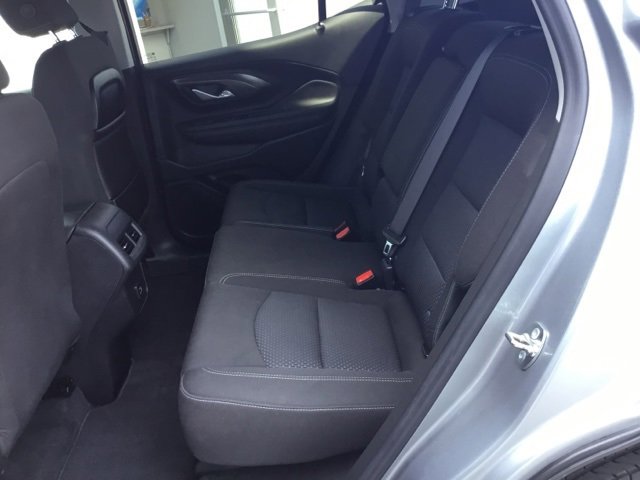 Used 2024 GMC Terrain SLE image 19