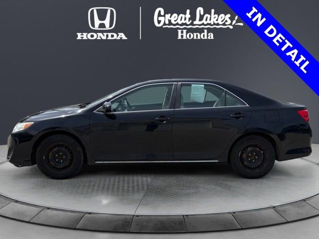 Used 2012 Toyota Camry LE FWD image 3