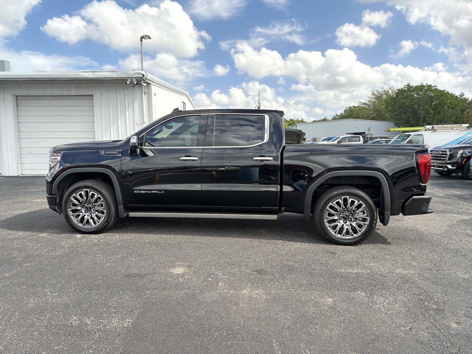 Used 2026 GMC Sierra 1500 Denali Ultimate image 6