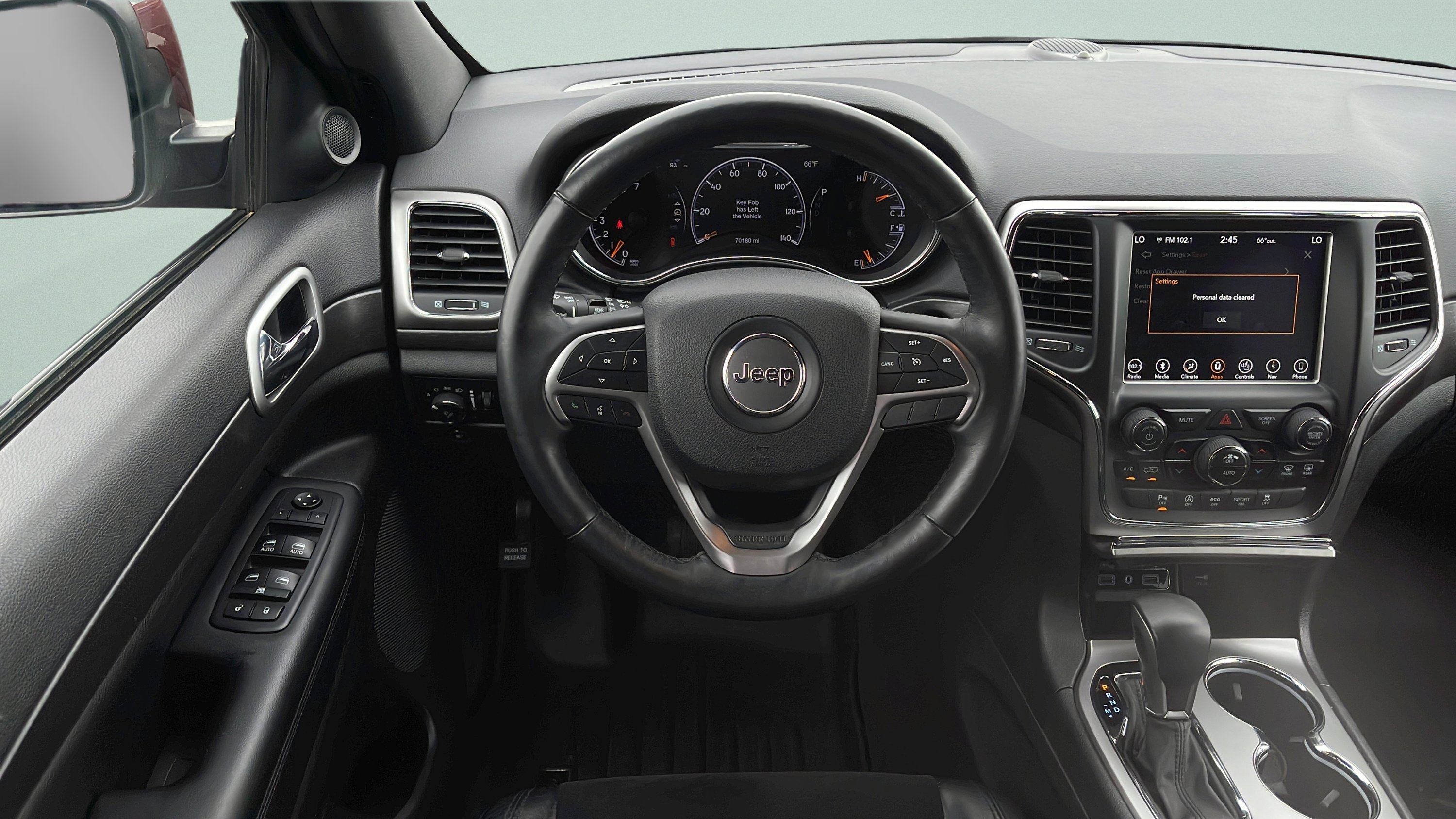 Used 2018 Jeep Grand Cherokee Altitude AWD/4WD image 10