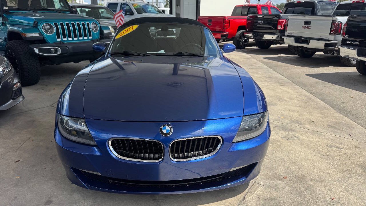 Used 2007 BMW Z4 3.0i RWD image 2