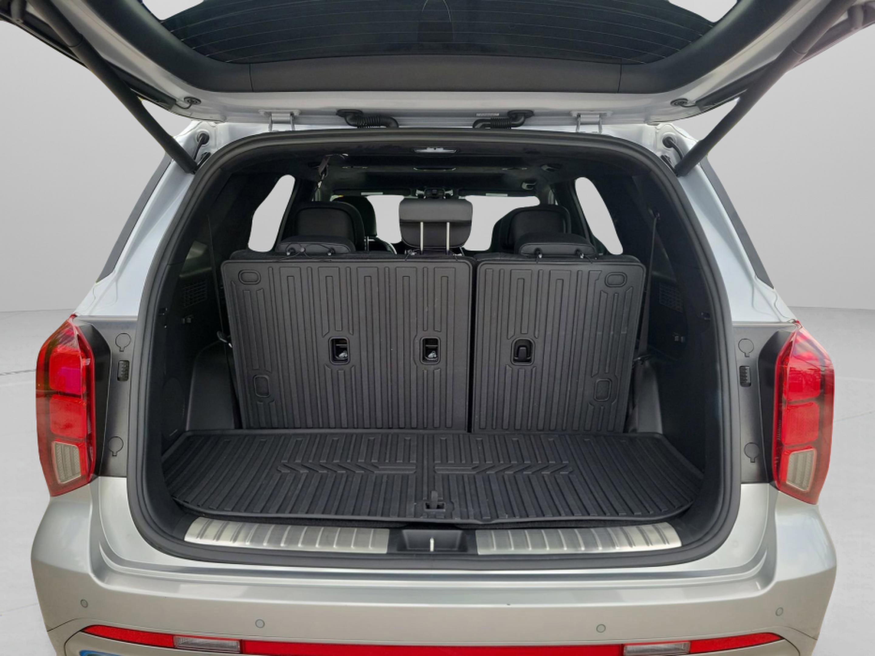 Used 2024 Hyundai Palisade Calligraphy image 32