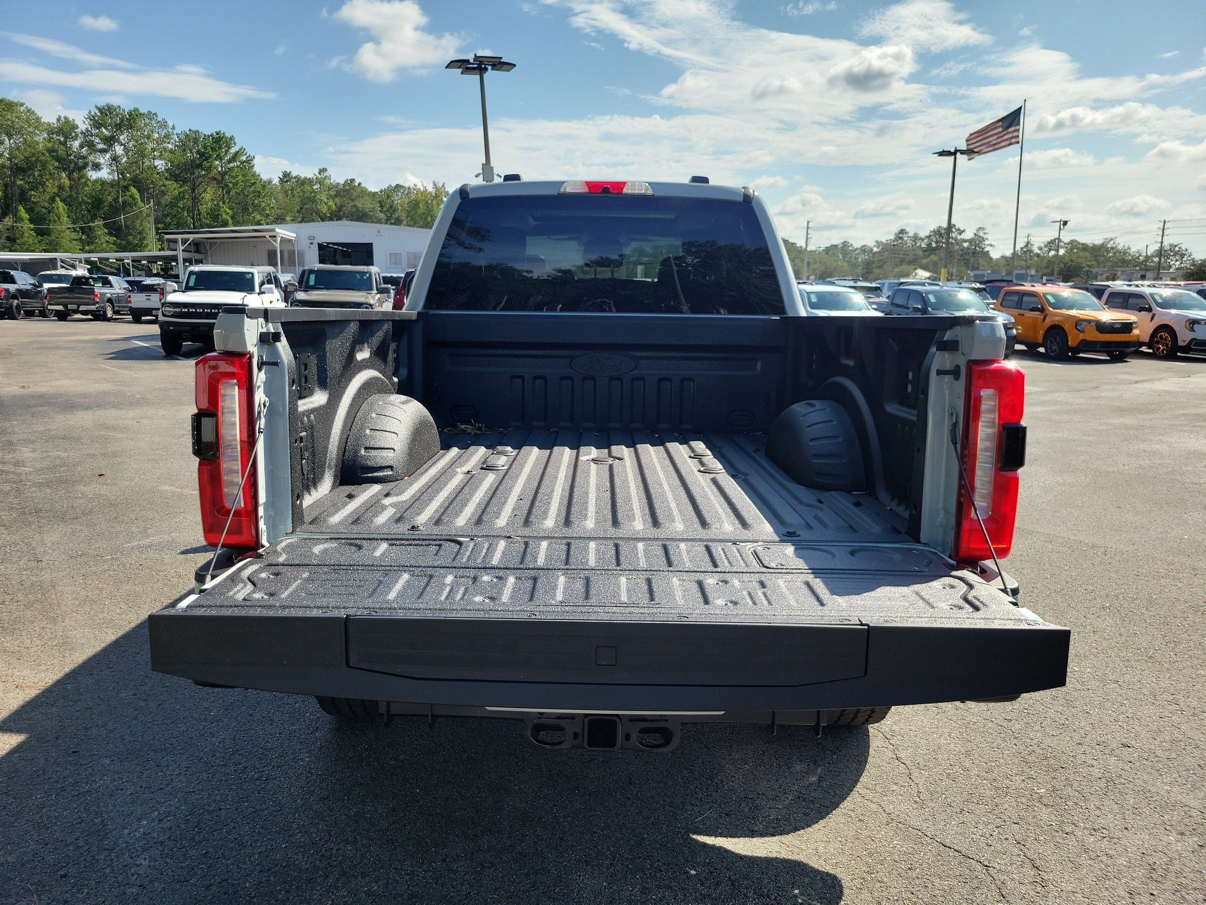 New 2026 Ford F350 Lariat w/ Black Appearance Package AWD/4WD image 10