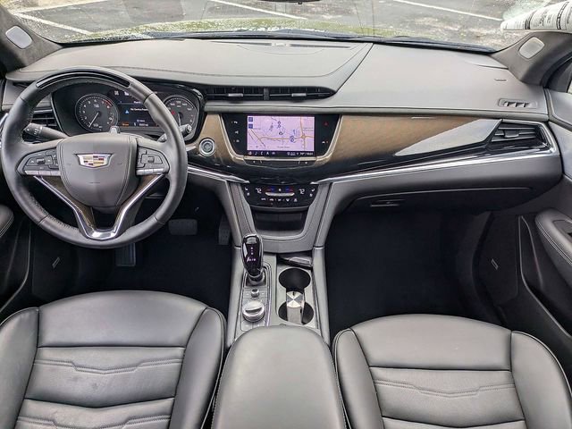 Certified 2025 Cadillac XT6 Premium Luxury w/ Platinum Package image 15