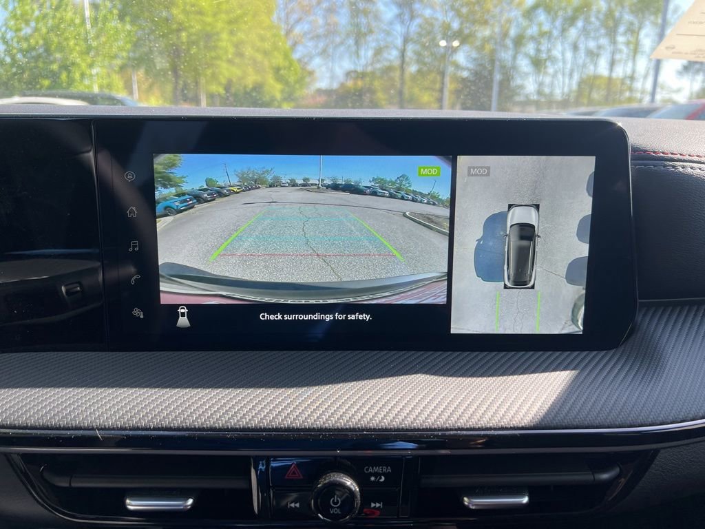 New 2025 Nissan Kicks SR AWD/4WD image 17