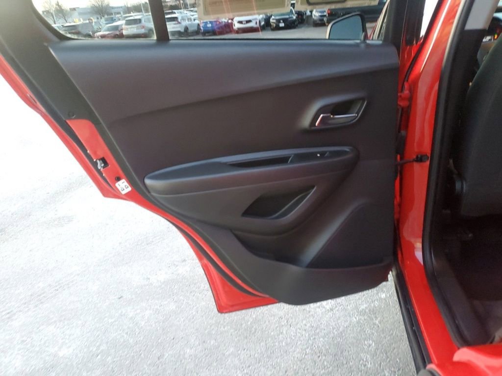 Used 2020 Chevrolet Trax LS w/ Tint and Cruise Package image 24