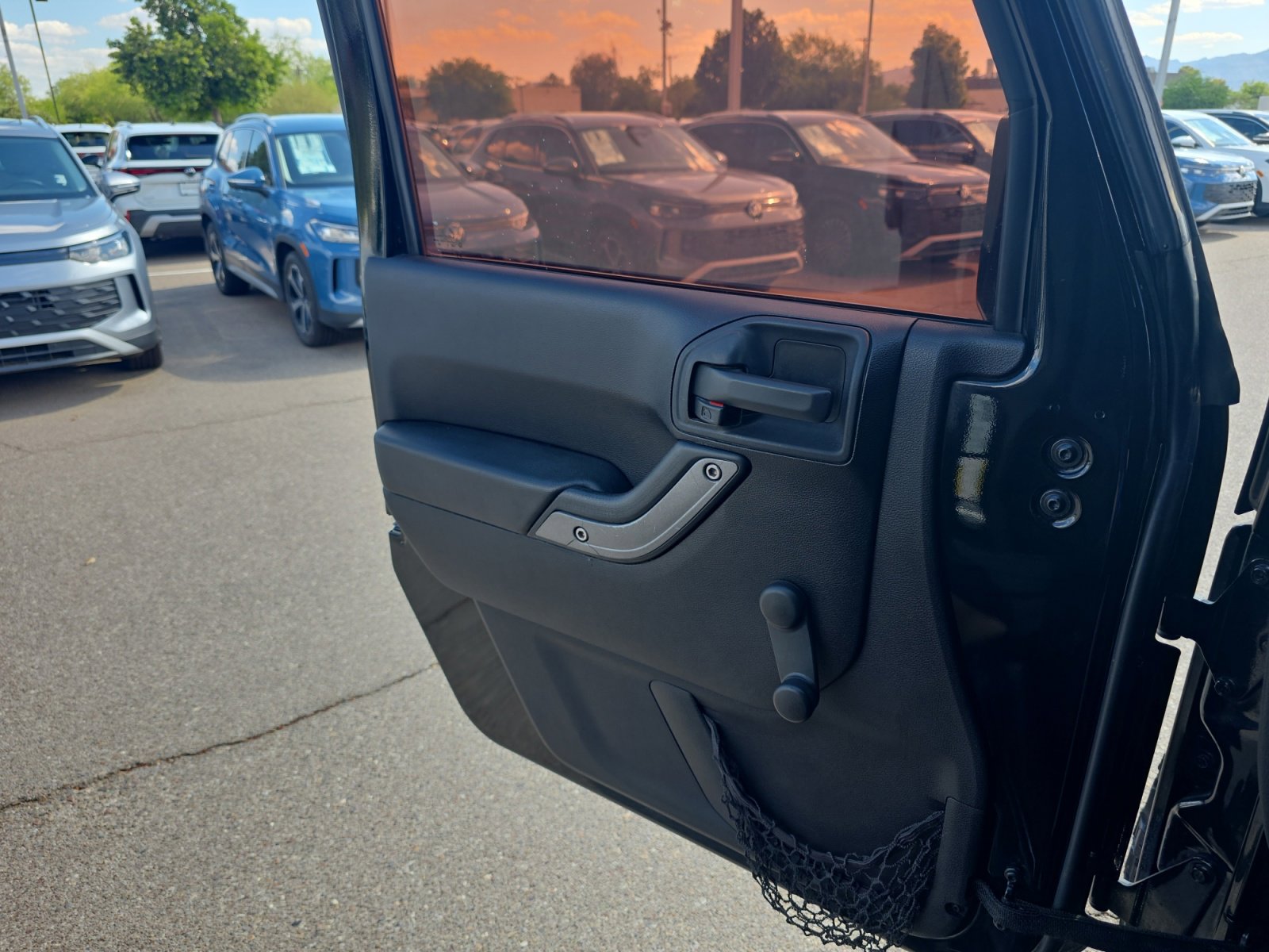 Used 2016 Jeep Wrangler Unlimited Sport w/ Connectivity Group AWD/4WD image 13