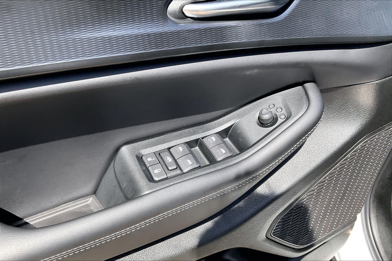 New 2026 Jeep Grand Cherokee Laredo AWD/4WD image 18