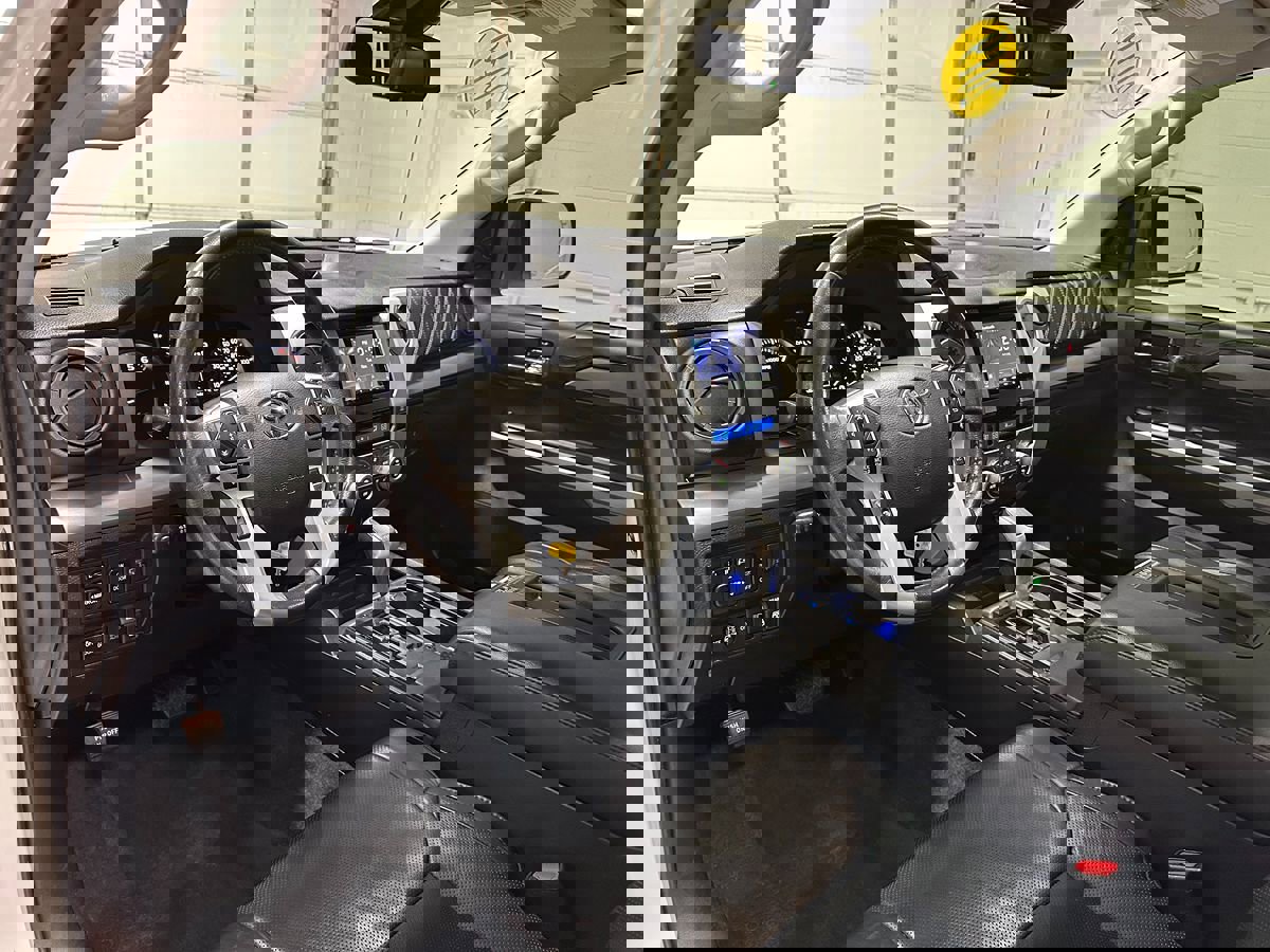 Used 2019 Toyota Tundra Platinum image 27