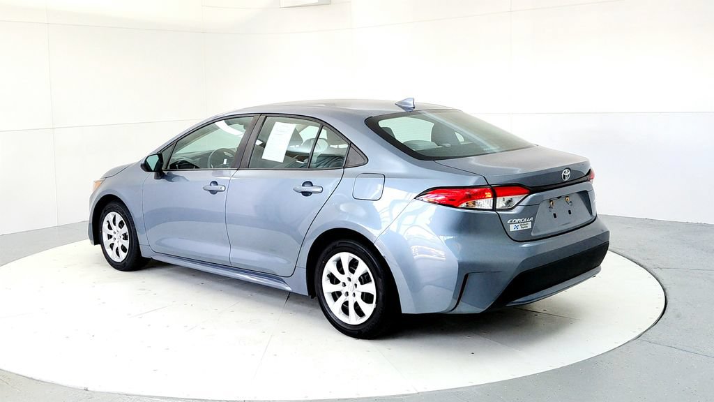 Certified 2021 Toyota Corolla LE w/ Carpet Mat Package (TMS) FWD image 4