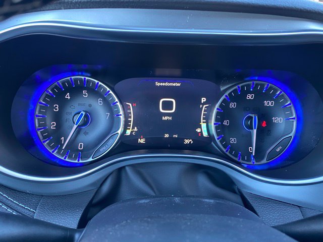 New 2026 Chrysler Pacifica Limited w/ Uconnect Theater Family Group AWD/4WD image 20