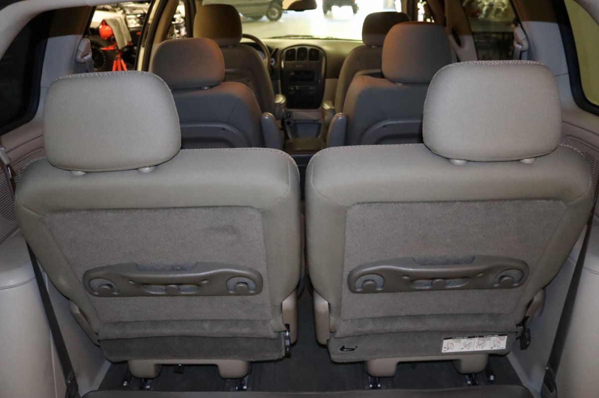 Used 2007 Dodge Caravan SXT w/ Popular Equipment Group I FWD image 29