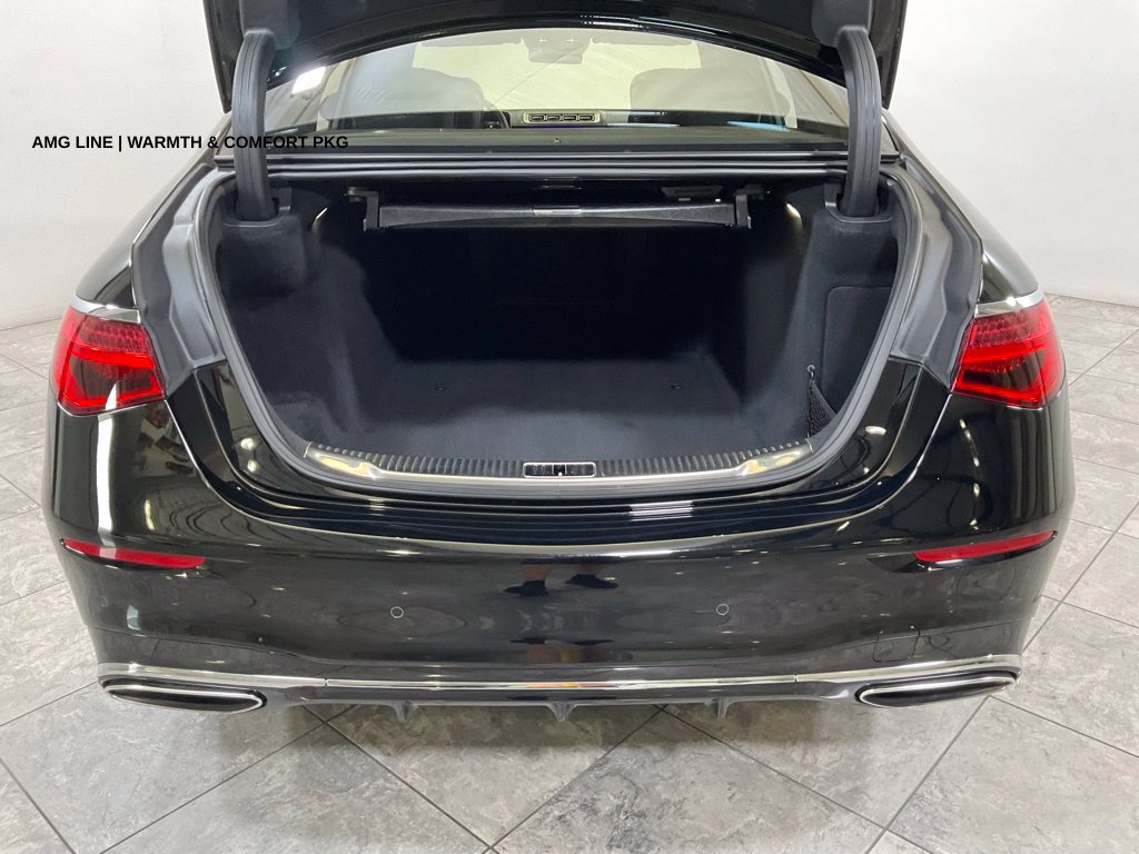 Used 2022 Mercedes-Benz S 580 4MATIC Sedan w/ AMG Line Package image 14